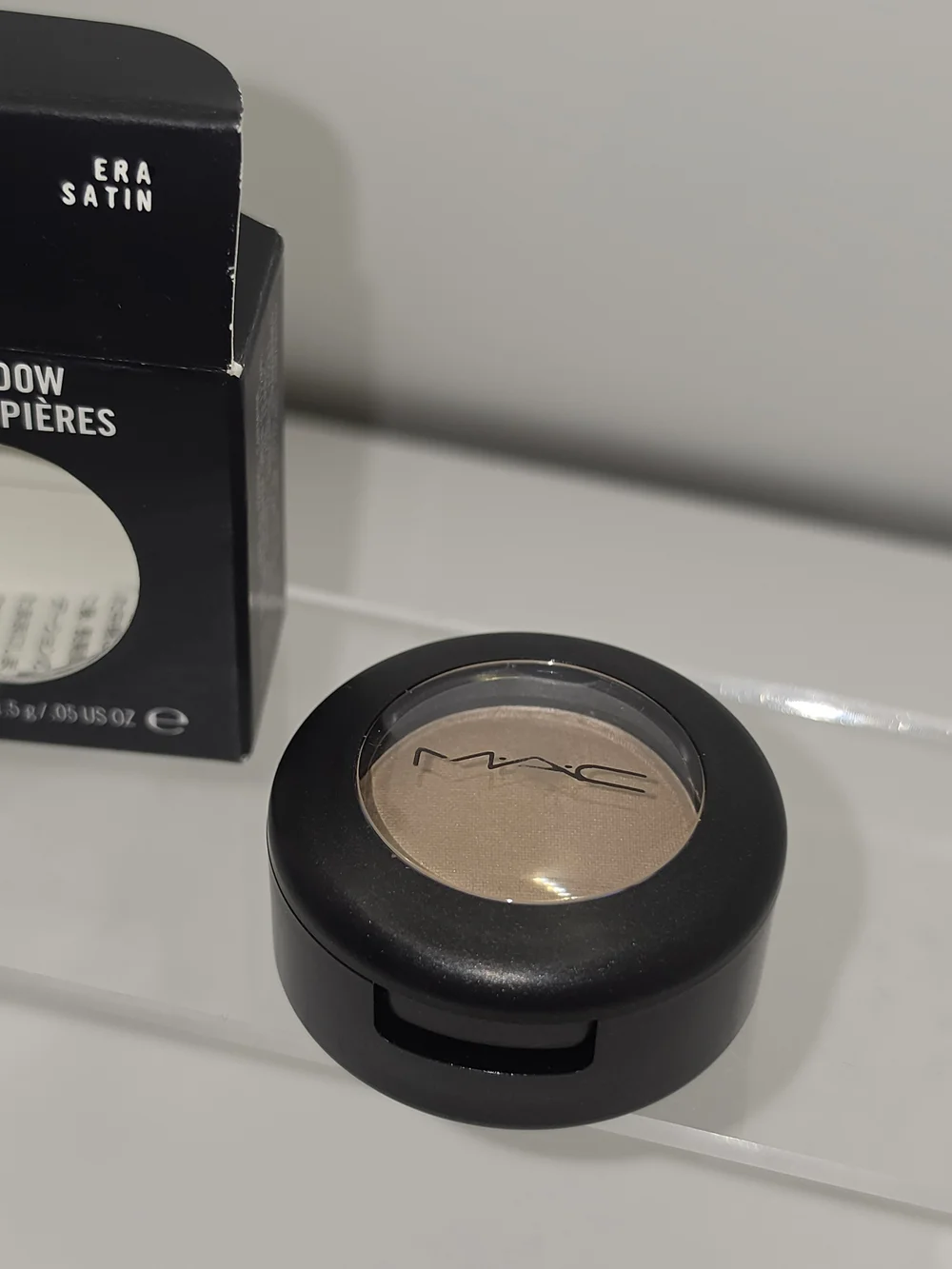 DISCONTINUED MAC EYESHADOW- 